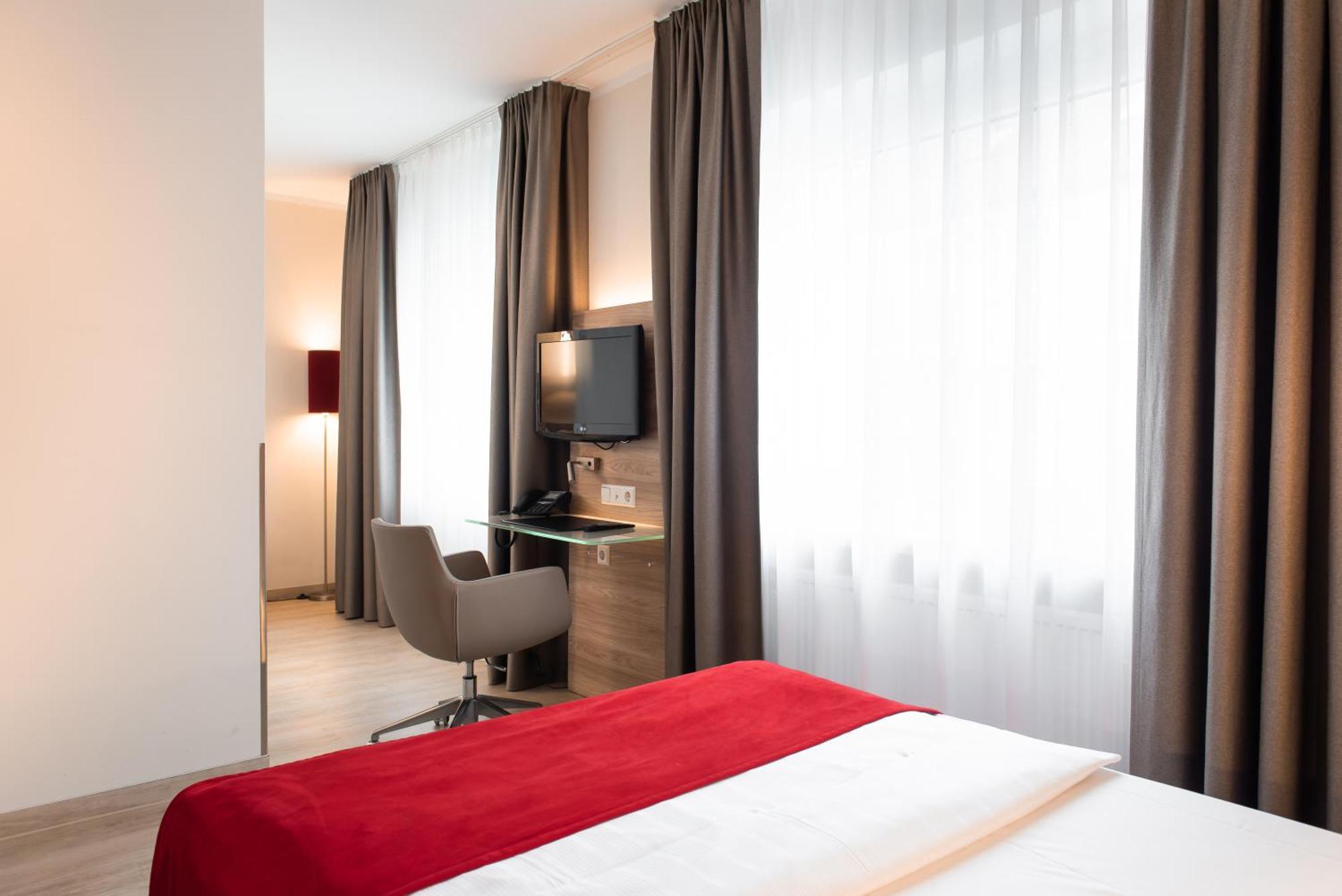 Hotel Koenigshof Am Funkturm Business Hannover Eksteriør bilde